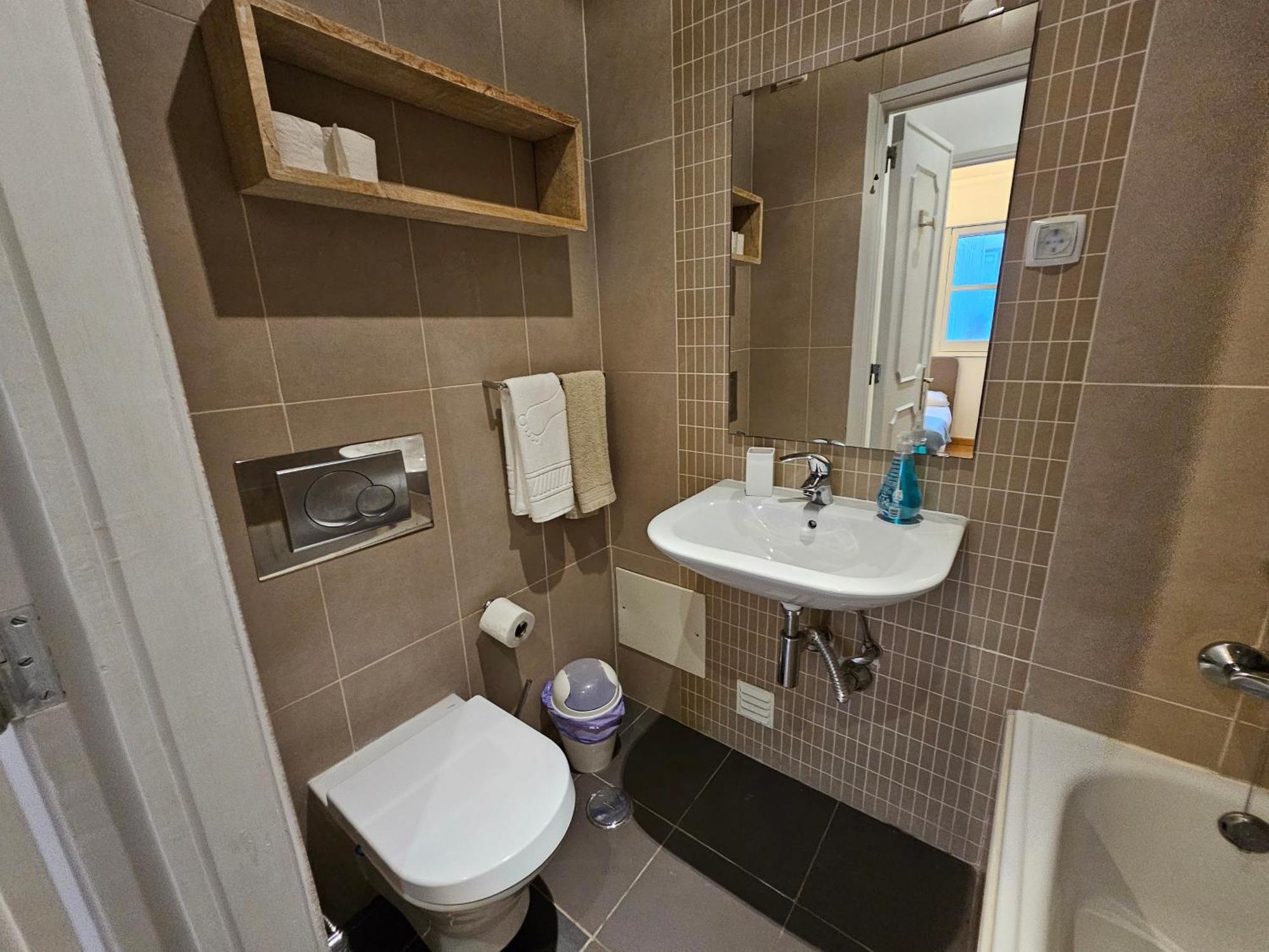Blife Batalya Private Rooms Faro Room photo